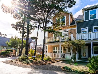 311 KINNIKINNICK WAY, Depoe Bay, OR, 97341