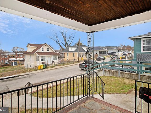 3rd image of 119 W Edgevale Rd
