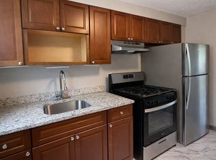 132 Ledgecrest Avenew, New Britain, CT 06051