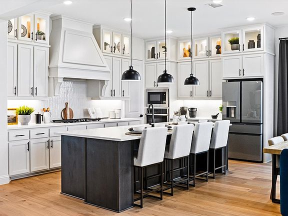 17-2003 Euclid Dr-17