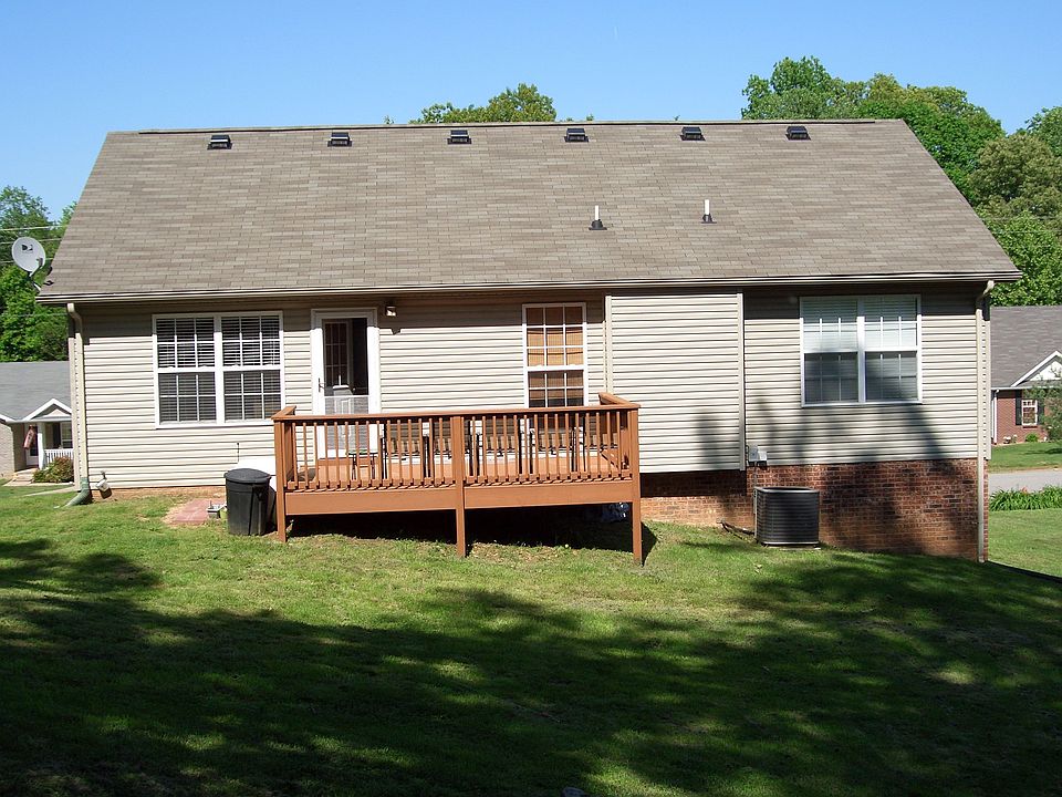 2nd image of 1250 Kendall Dr