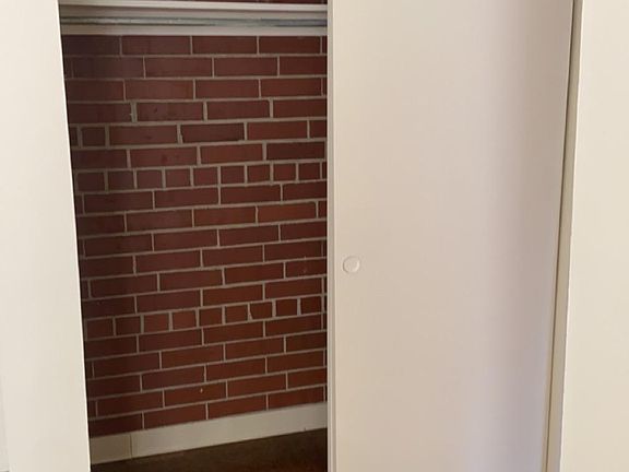 5th image of 1330 W 5th Ave #A-3