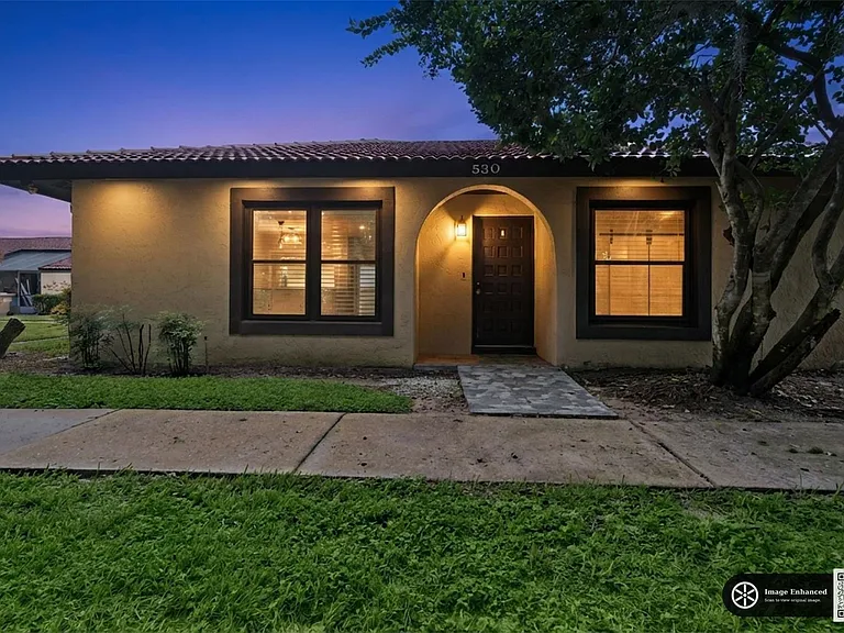 530 Hunter Cir — Photo 1