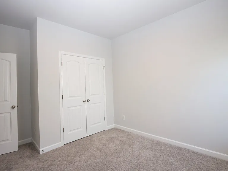 132 Michter St — Photo 34