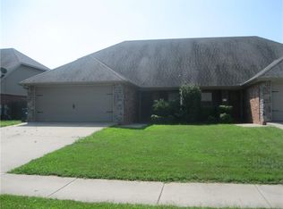 3201 SW Amberwood Ave UNIT 1, Bentonville, AR 72713