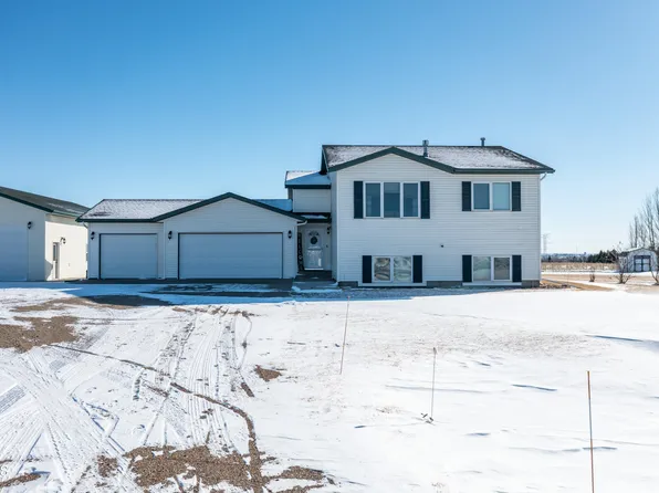 1001 Sunflower Dr, Bismarck, ND 58503