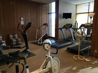 1540 N La Salle Dr APT 604, Chicago, IL 60610