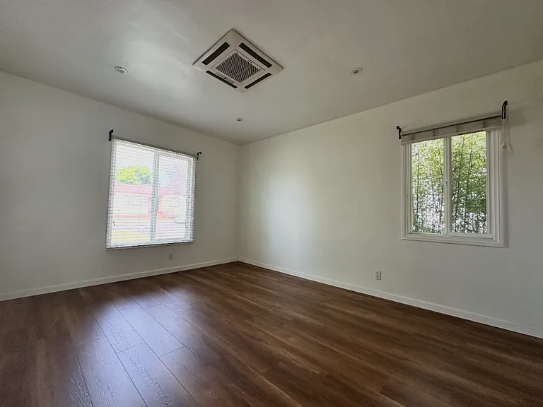 Beautifully Updated Ontario Home with Private Backyard, Fruit Trees, EV Charging & In-Unit Laundry — Photo 15