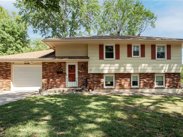 646 E Red Rd, Independence, MO 64055