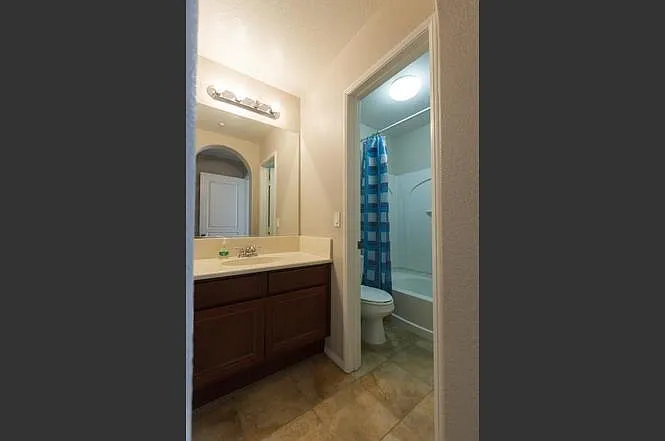 606 Kellogg St — Photo 4