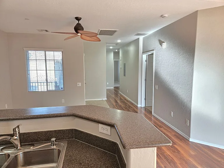 6868 Sky Pointe Dr #2076 — Photo 11