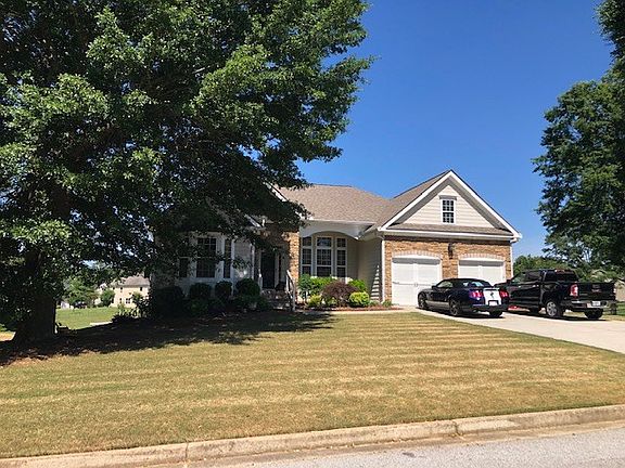 3rd image of 150 Oakfield Way