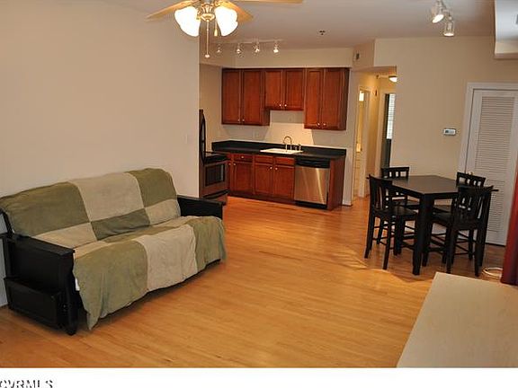 3rd image of 1901 W Broad St #11