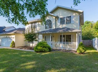 706 S Park Ridge Rd, Bloomington, IN 47401