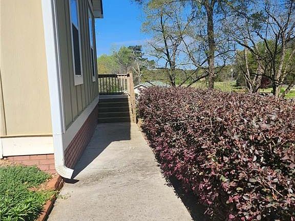 5th image of 1175 Diamond Hill Colbert Rd