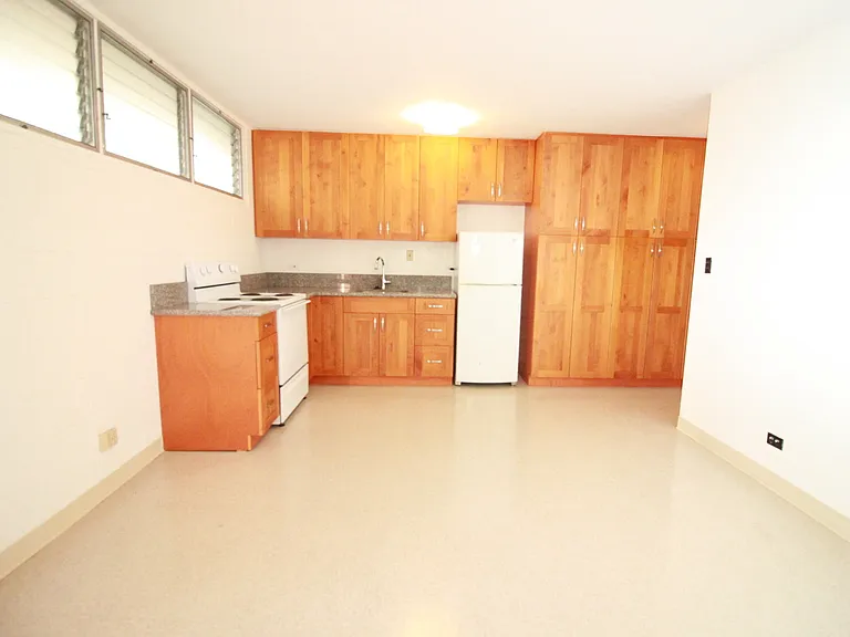 1546 Pensacola St — Photo 2