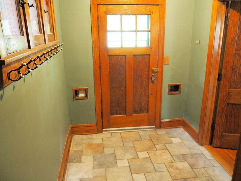 1st image of 2222 Buchanan St NE #2