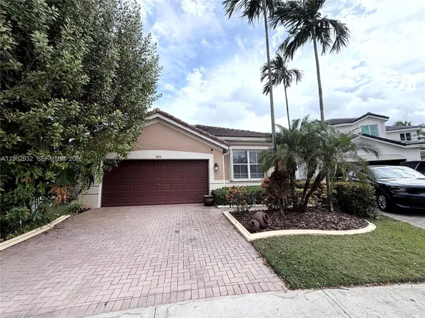1856 Silverbell Ter, Fort Lauderdale, FL 33327