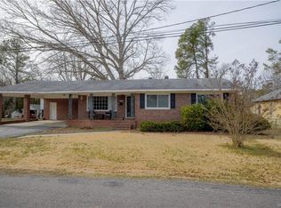 708 Lester St, Blackstone, VA