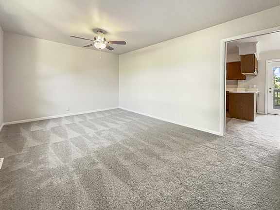 4th image of 214 Whorley Dr