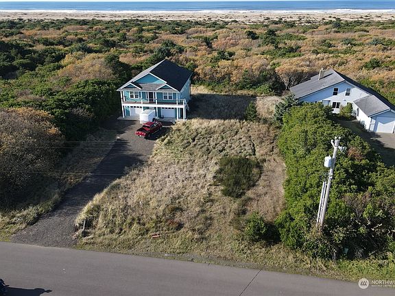 5th image of 285 Sand Dune Ave SW