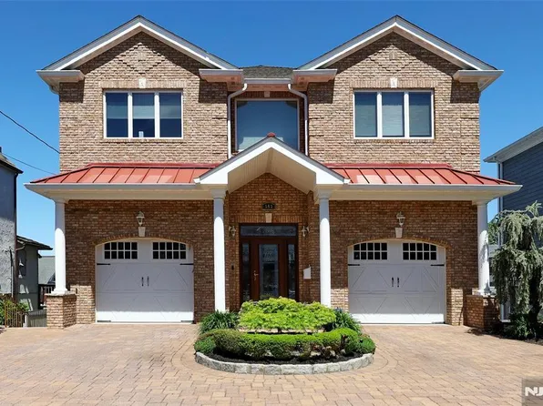 543 Page Ave, Lyndhurst, NJ 07071