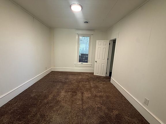 5th image of 23 Custer Ave Unit A