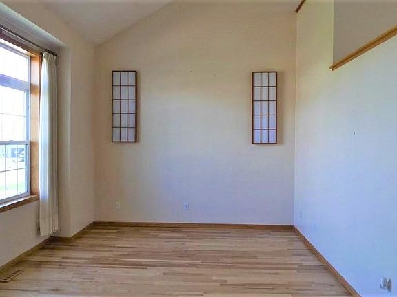 Dining area / extra living room