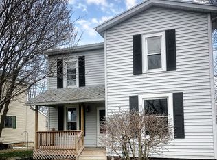 30 Grove Ave, Shelby, OH 44875