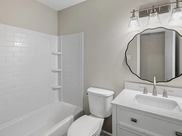 301 Marvin Ave — Photo 7