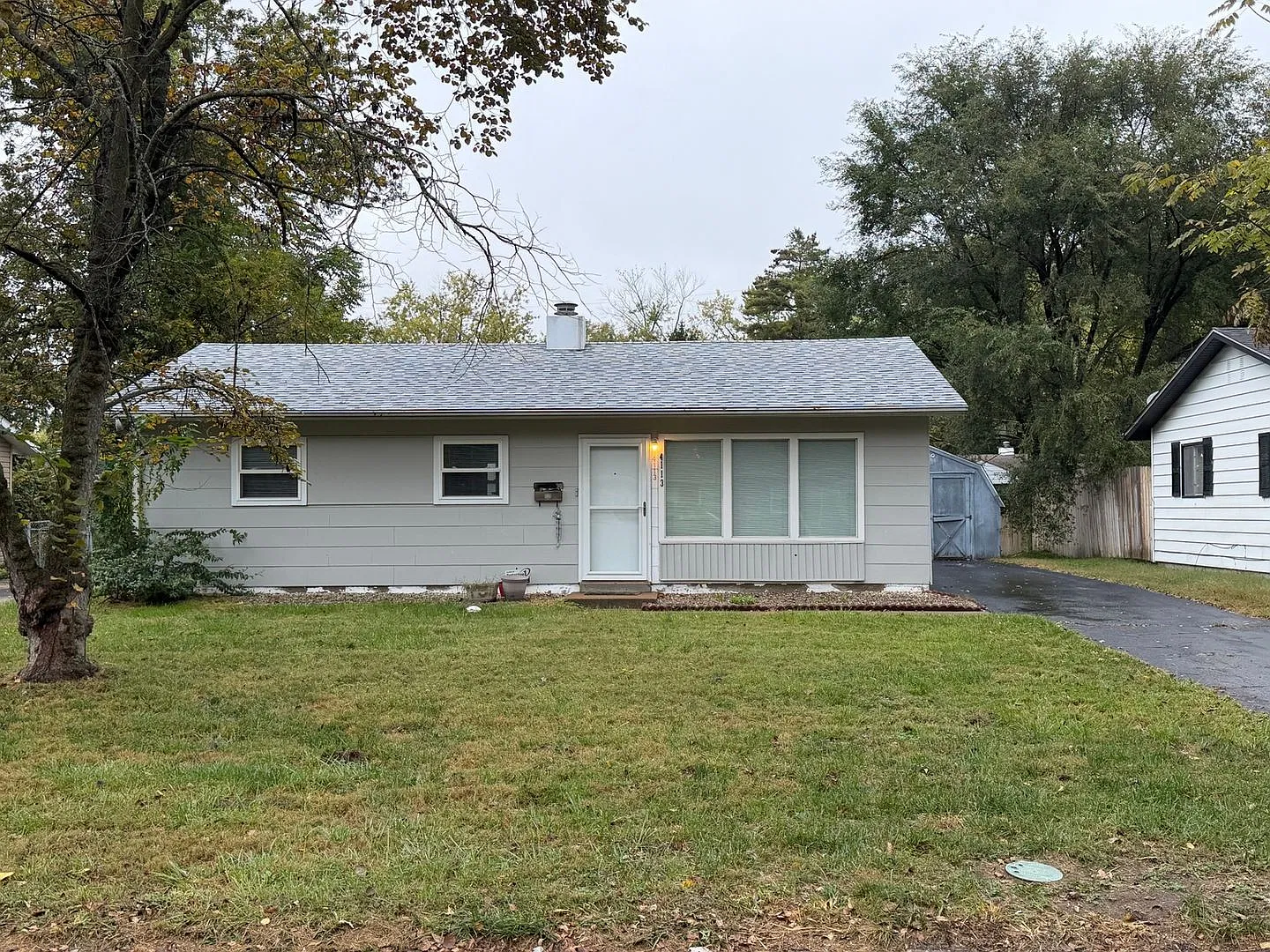 Charming 3BR House in Belleville — Photo 1