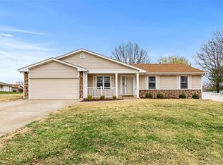308 Timberidge Dr, Saint Peters, MO