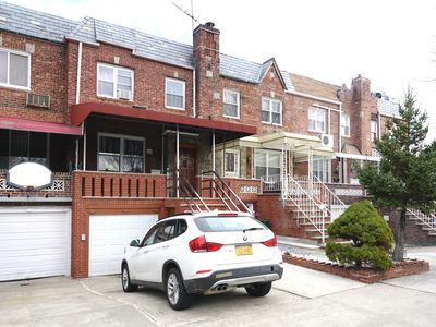 2233 E 27th St, Brooklyn, NY, 11229