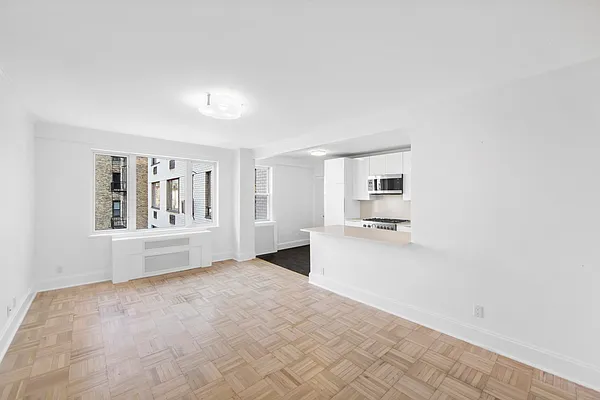 Rented by Stonehenge NYC LLC | media 6