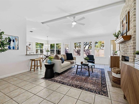 3rd image of 3115 Blazing Star Trl
