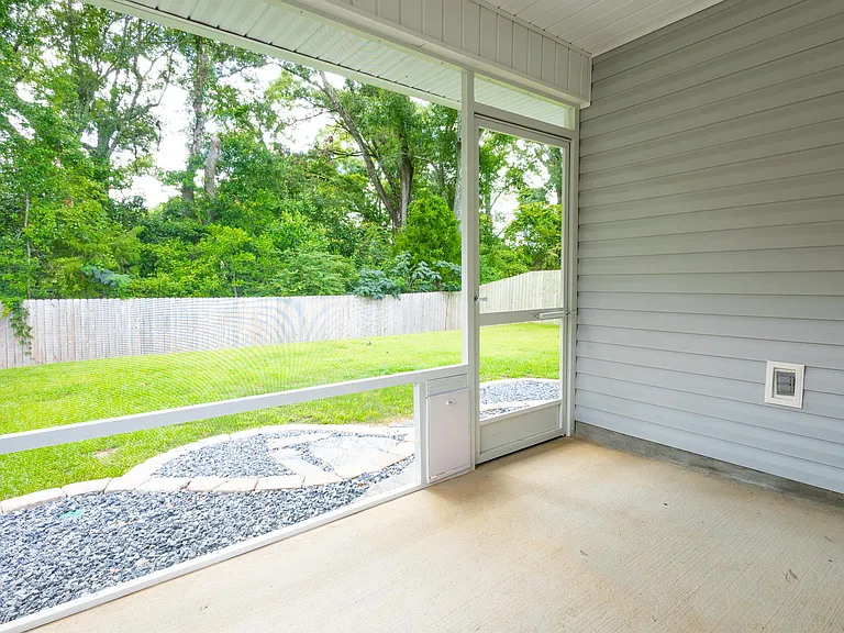 975 Lovebird Ct — Photo 9