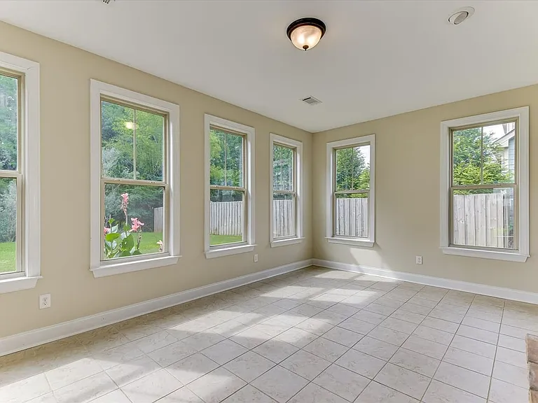 4215 Windslow Dr — Photo 5