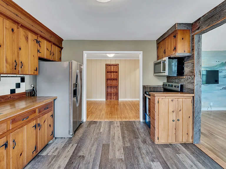 2921 Twin Lawn Dr — Photo 11
