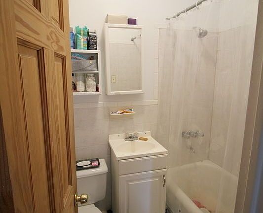 3rd image of 568 Vanderbilt Ave #12