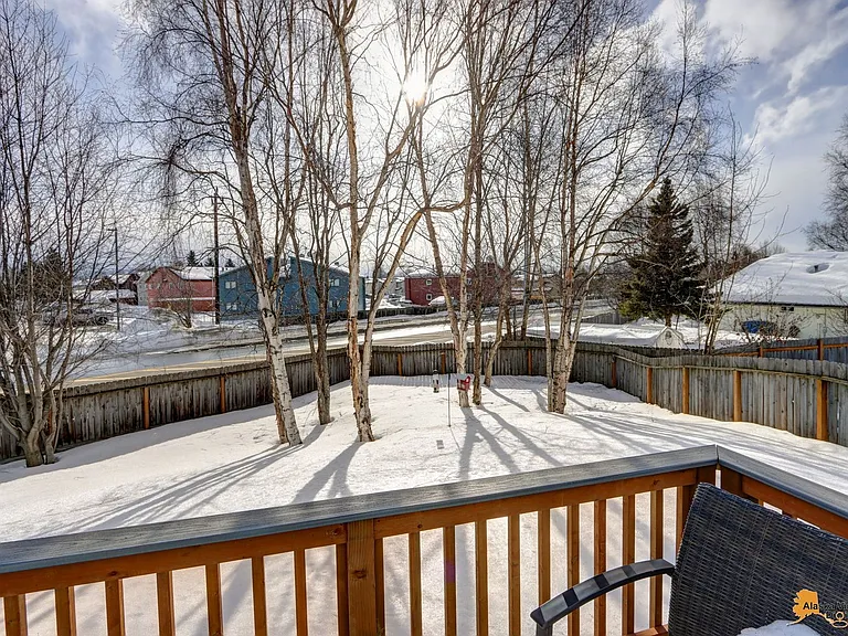 2310 Leopard Cir — Photo 32