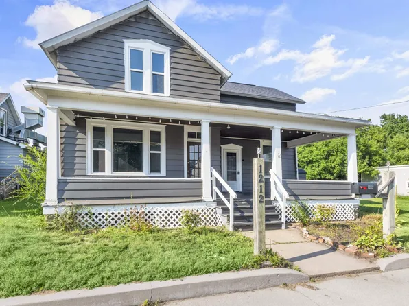 1212 17th Ave, Menominee, MI 49858