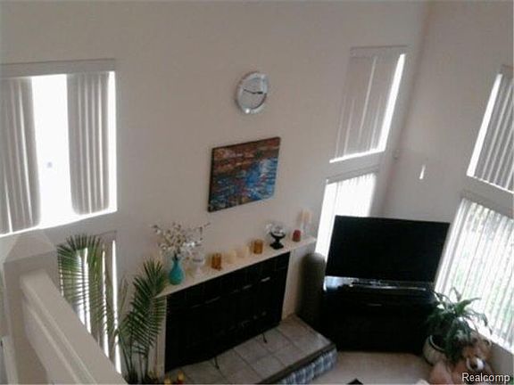 4th image of 3284 Harbours Blvd #1