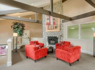2621 S 272nd St APT 7, Kent, WA 98032