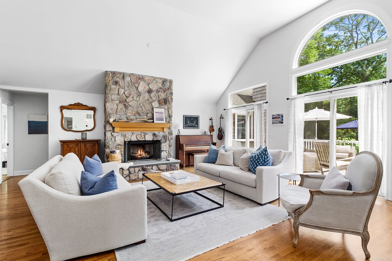  Living room with gas fireplace