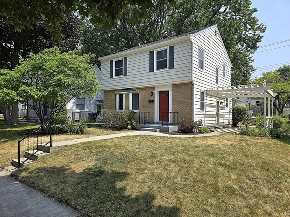 3756 N 100th STREET, Milwaukee, WI 53222