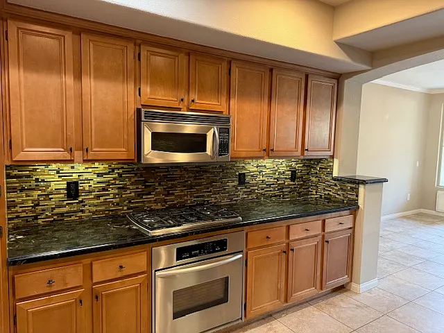 2 bed, $3,995 — Photo 2