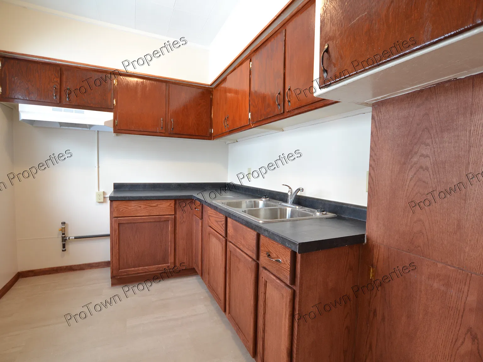 Open House: 10/22 @ 5:00pm & 10/24 @ 9:00am — Photo 3