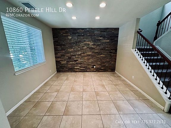 4th image of 10860 Pebble Hill Dr