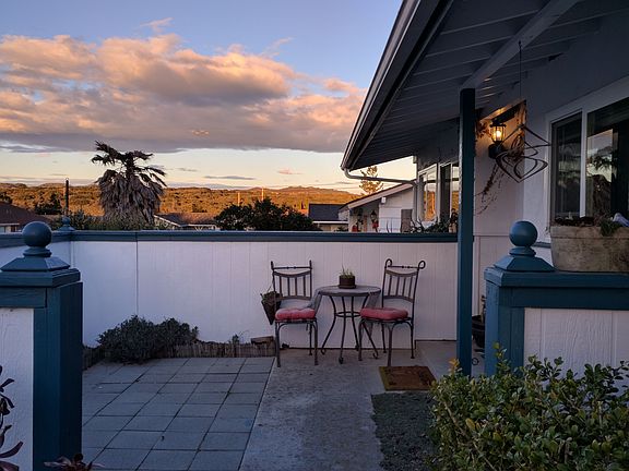 Front patio with mountain view