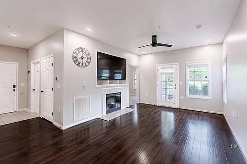 635 Marshtree Ln Photo 1